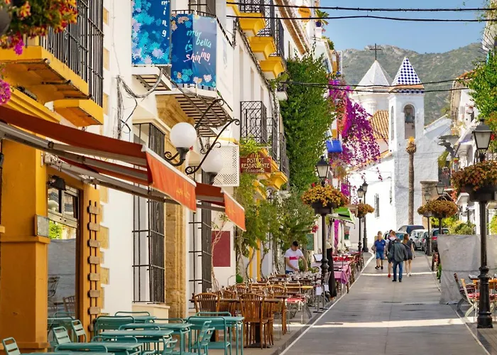 In Golden Mile / Puerto Banus * 마르베야