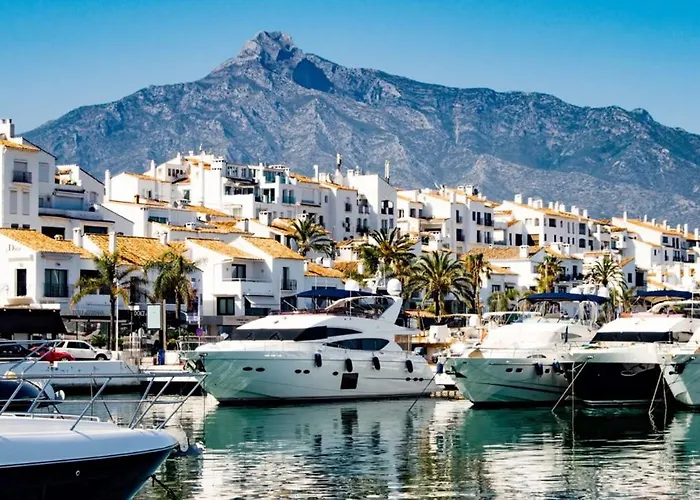 In Golden Mile / Puerto Banus * 마르베야